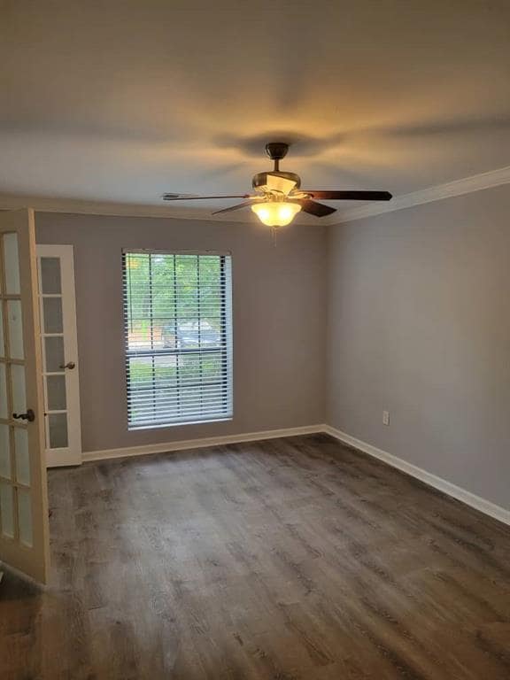 Building Photo - 3116 Pine Heights Dr NE
