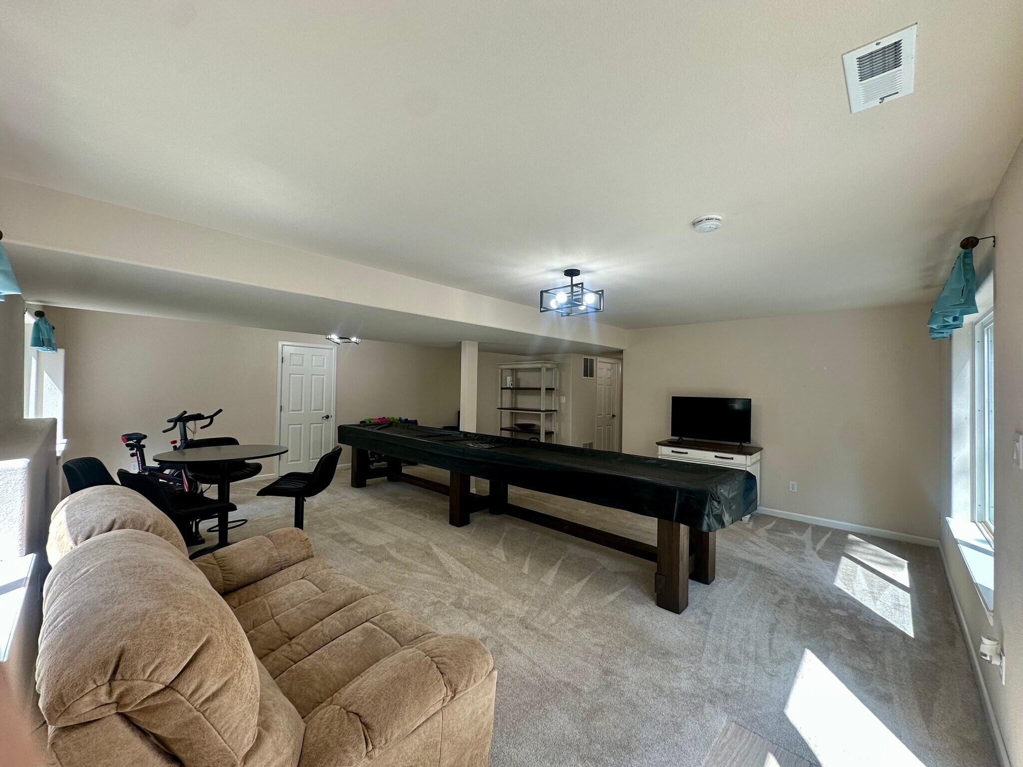 Building Photo - 12683 Fulford Ct