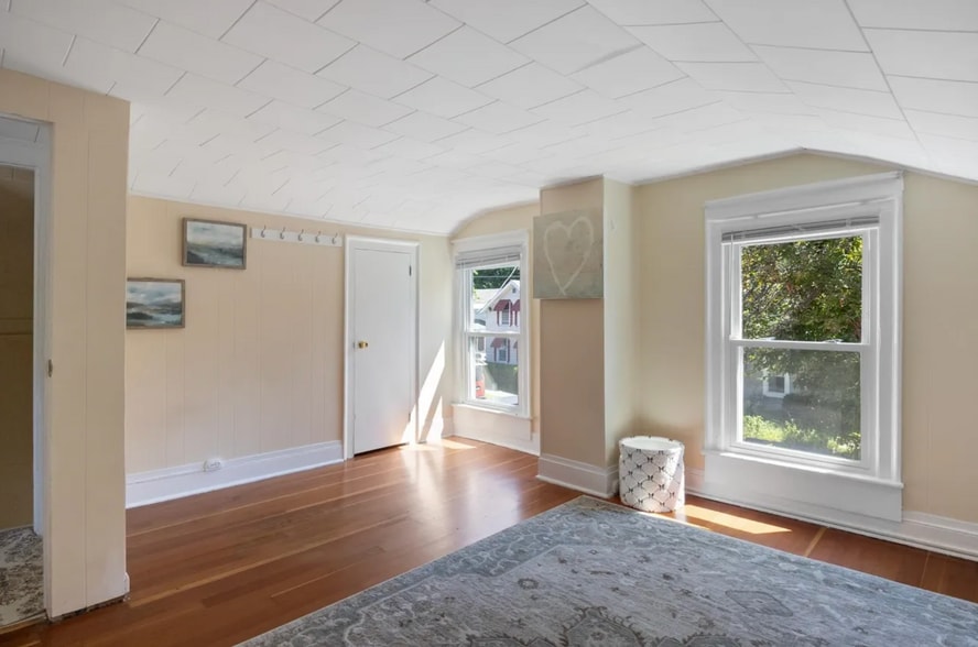 Bedroom 1 - 47 Pitkin St