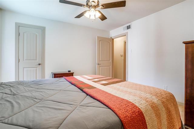 Building Photo - 2710 Douglas Ave