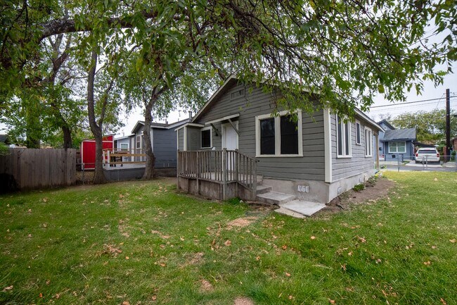 Building Photo - 1946 Nolan St