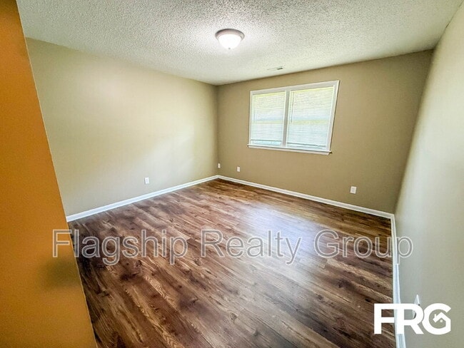 Building Photo - 418 N Kornegay St