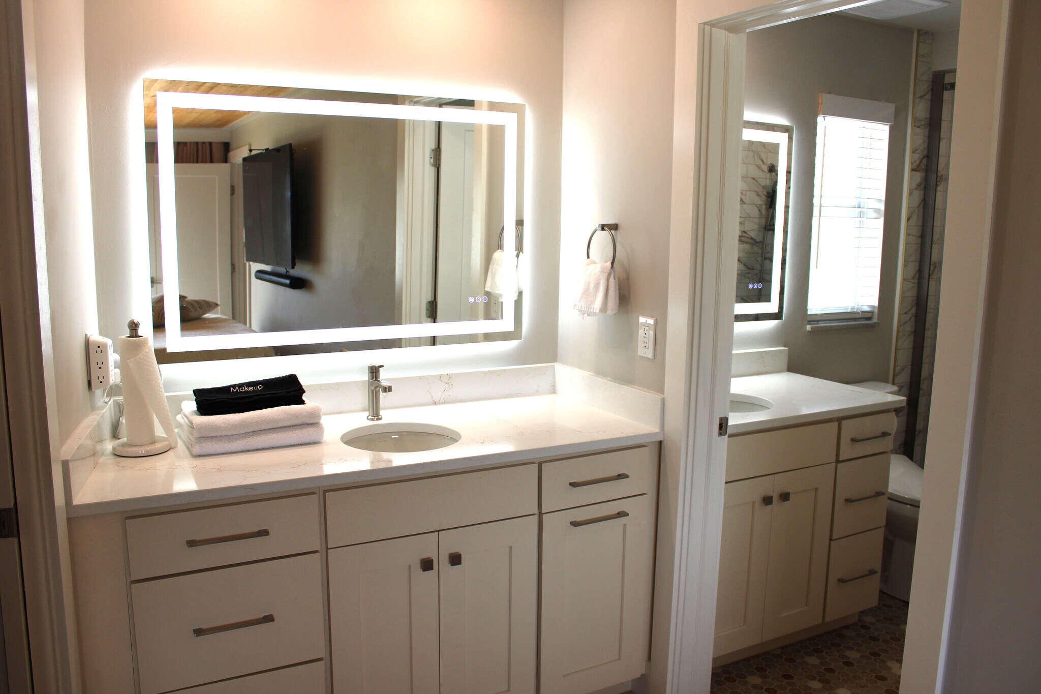 Building Photo - 229 Palm Is NW