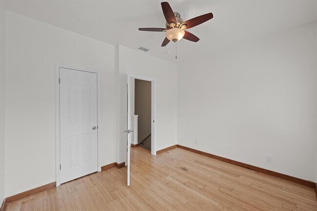 Building Photo - 4401 Speedway
