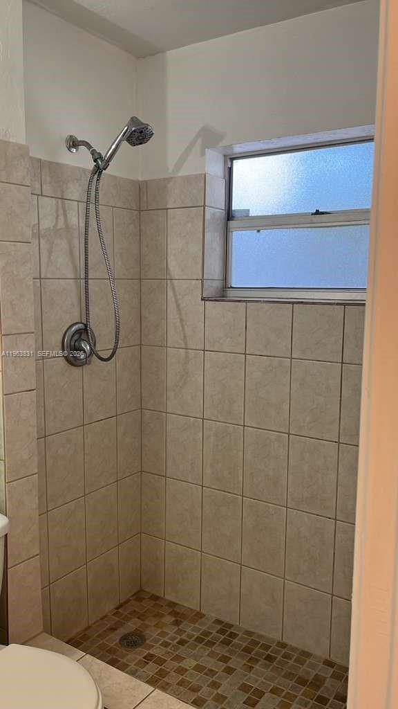 Building Photo - 800 SE 15th St