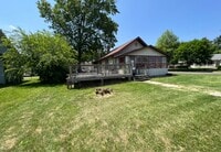 Building Photo - Great Location - $2000 Down / $880 Month