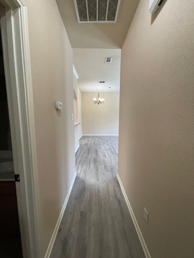 Building Photo - 1510-1512 Piedmont Drive