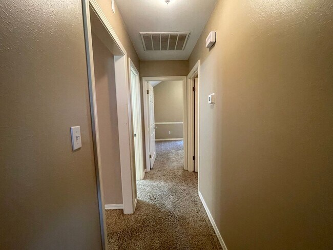 Building Photo - Beautiful Home Located In North Bossier