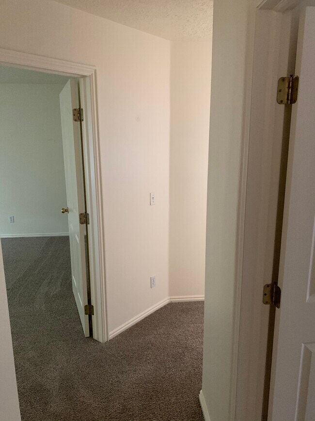 Building Photo - PPM Lease & Management (417)