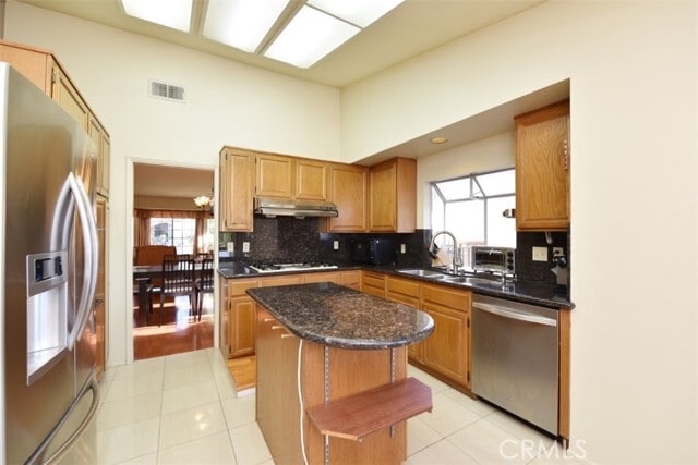 Building Photo - 1095 Sunset Bluff Rd