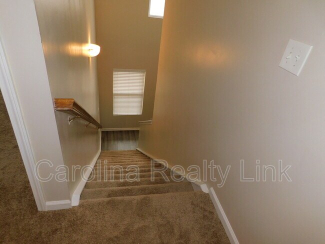 Building Photo - 3131 Decapolis Dr