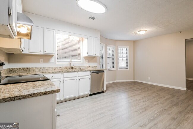 Building Photo - 2127 Atkinson Ln