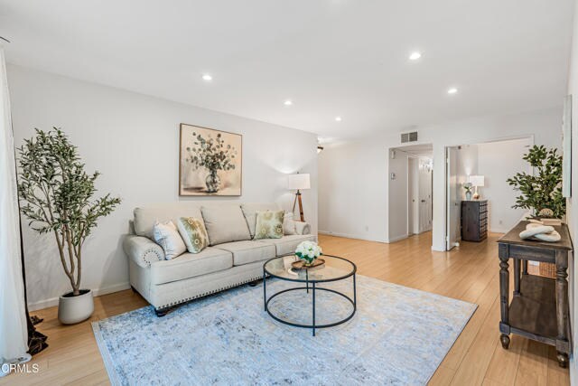 Building Photo - 4722 Park Granada