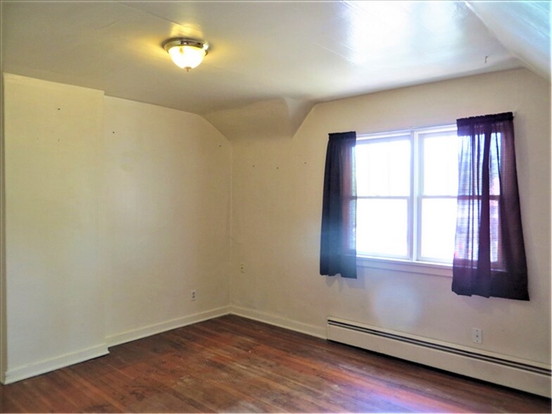 Building Photo - 191 N 100 W