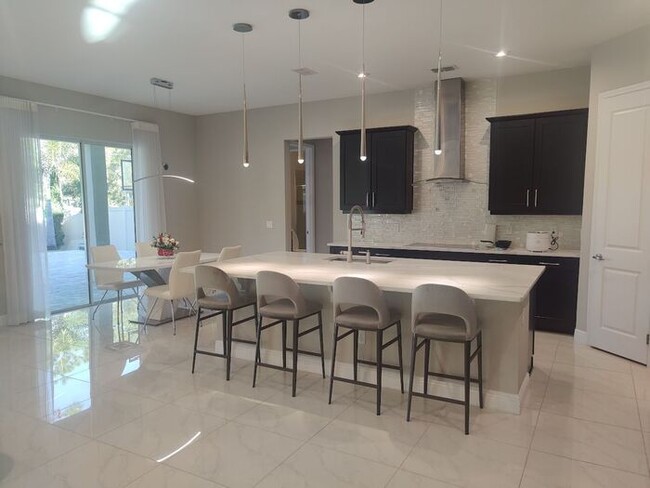 Building Photo - Beautiful home in Estates at Parkside