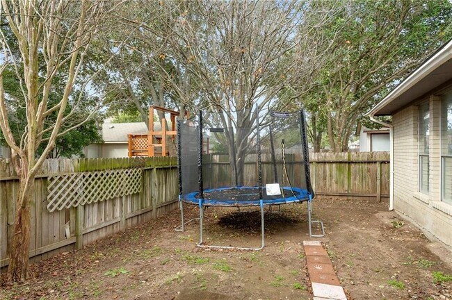 Building Photo - 1707 Gnu Gap