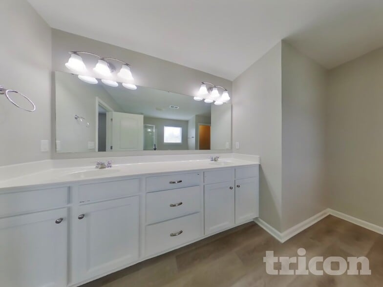 Building Photo - 6909 Barefoot Forest Dr