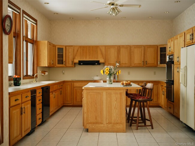 Building Photo - 136 Browning Blvd