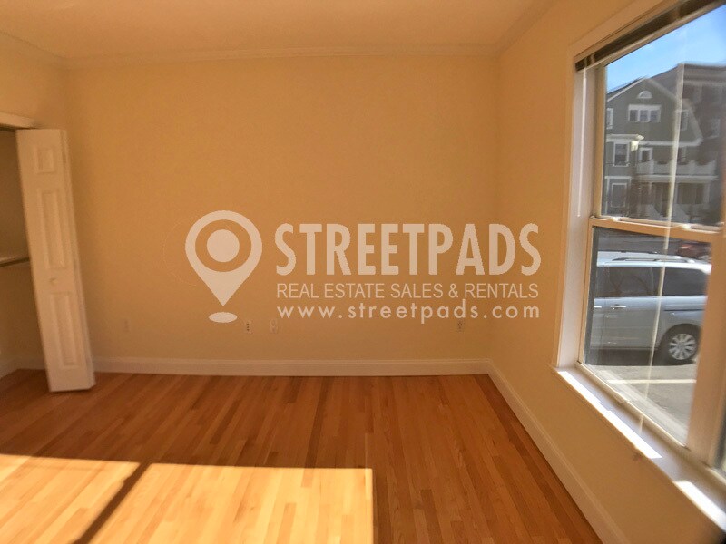 Building Photo - 15 Langdon St