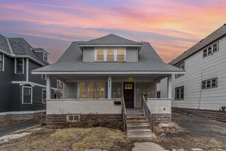 Building Photo - 3 Bed | 1 Bath in Heart of St. Paul