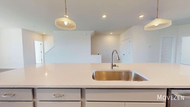 Building Photo - 104 Ailey Brook Way