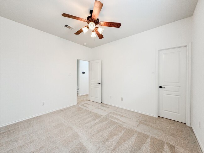 Building Photo - 25322 Alverstone Drive