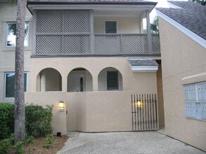 Building Photo - Colonnade Shipyard