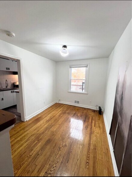 Building Photo - 603 Lucia Ave