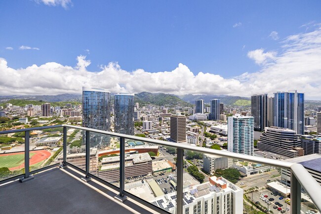 Building Photo - 1189 Waimanu St