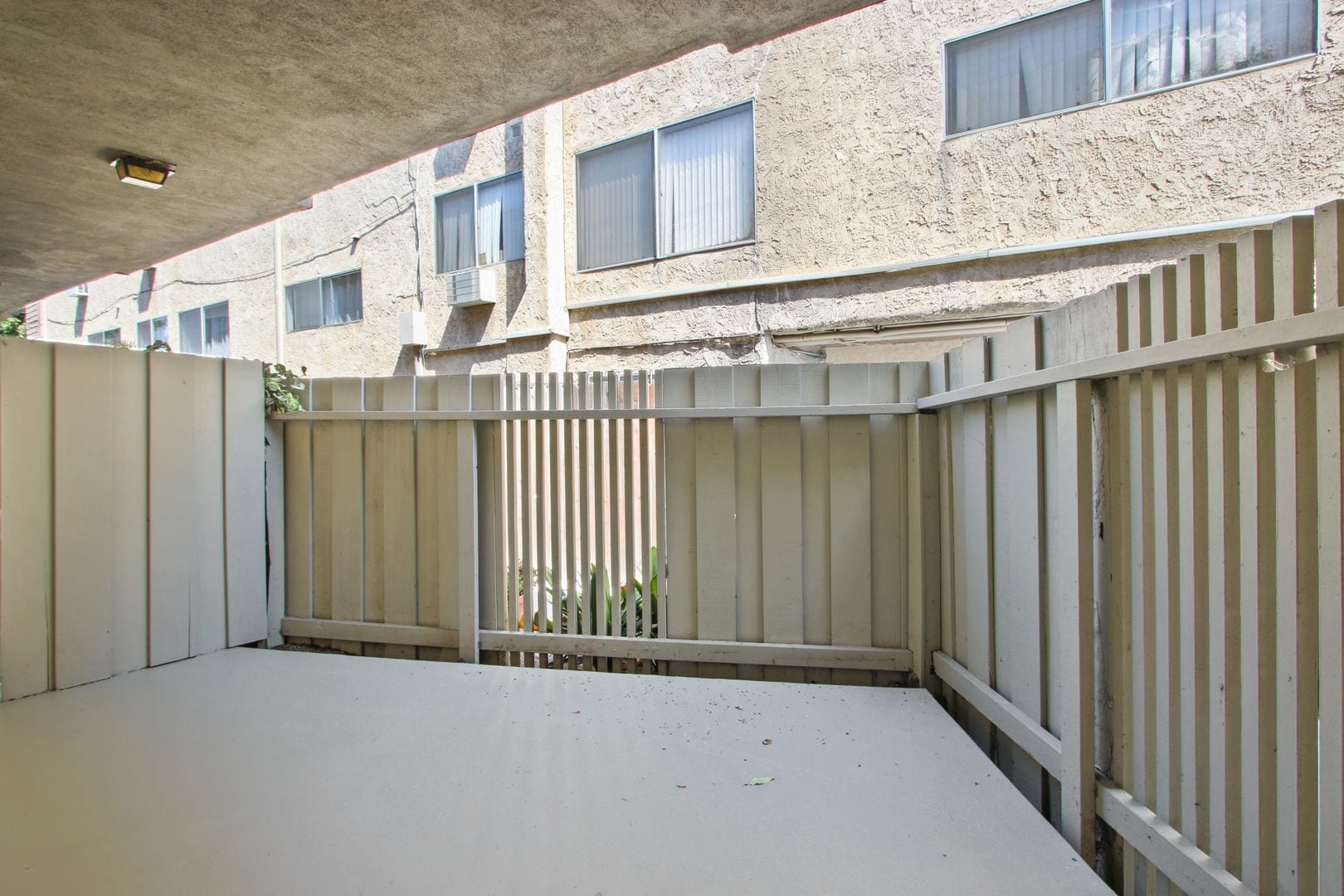 Building Photo - 3625 Mentone Ave