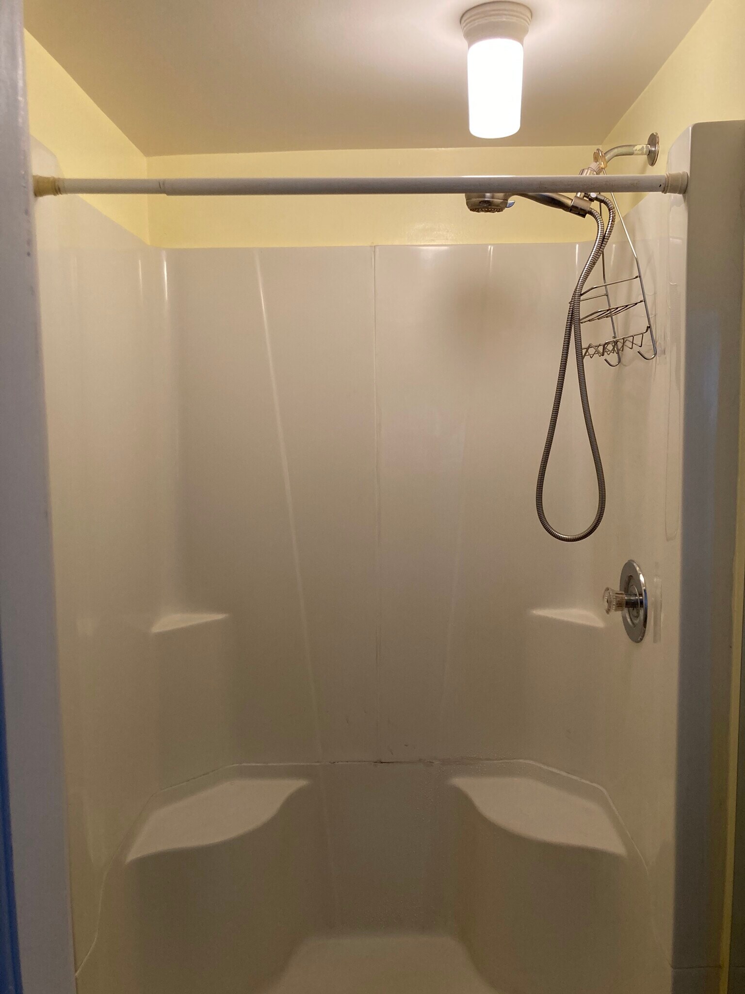 Building Photo - 12 Buckingham St