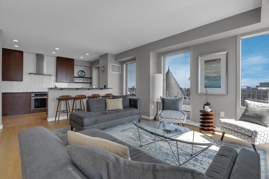 Building Photo - 80 Broad St