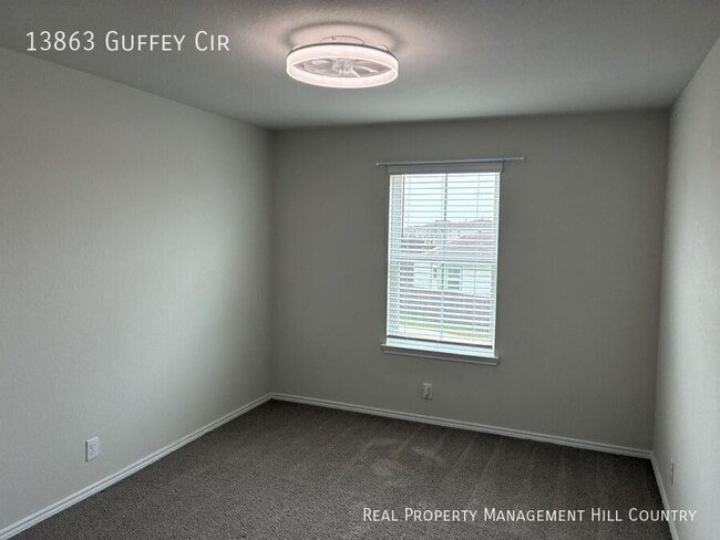 Building Photo - 13863 Guffey Cir