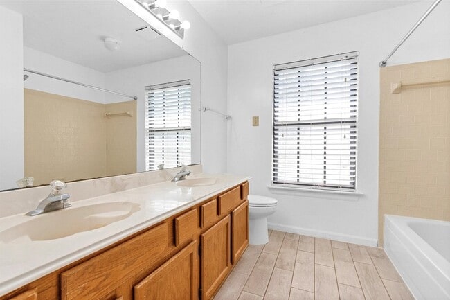 Building Photo - 4315 Brights Bend
