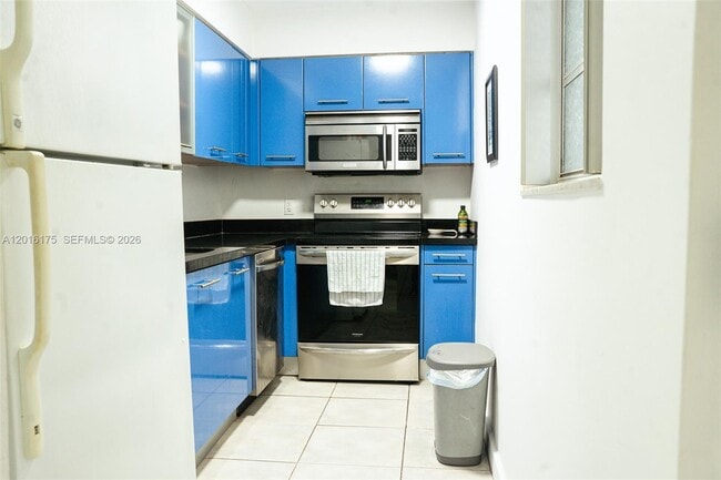 Building Photo - 750 NE 64th St