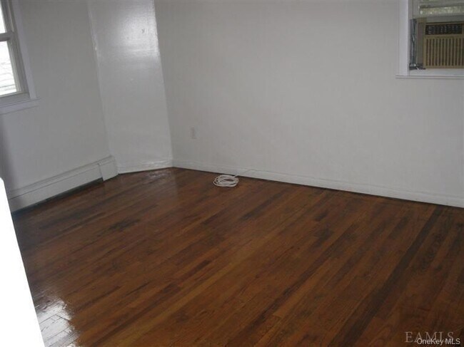 Building Photo - 396 Kimball Ave