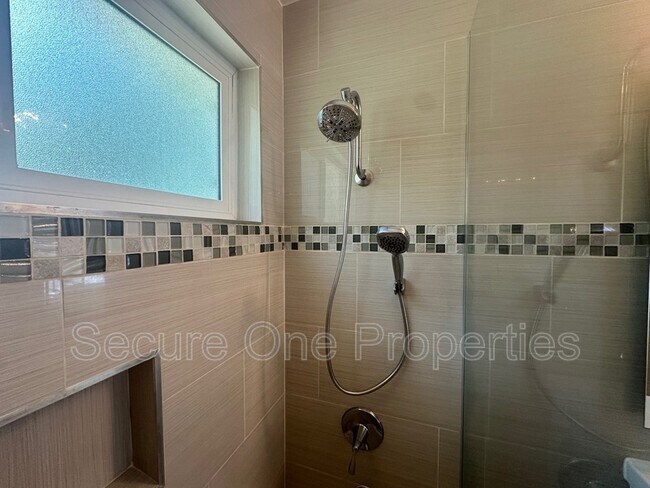 Building Photo - 4654 Galendo St