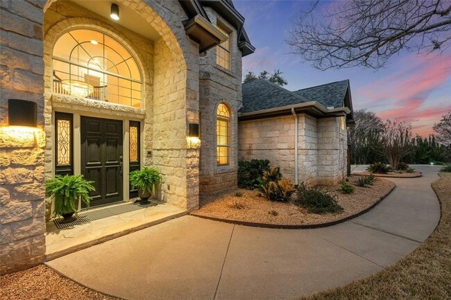 Building Photo - 7905 Brightman Ln