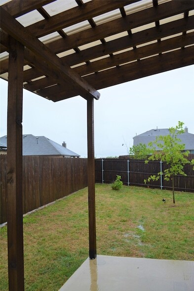 Building Photo - 429 Mariscal Pl