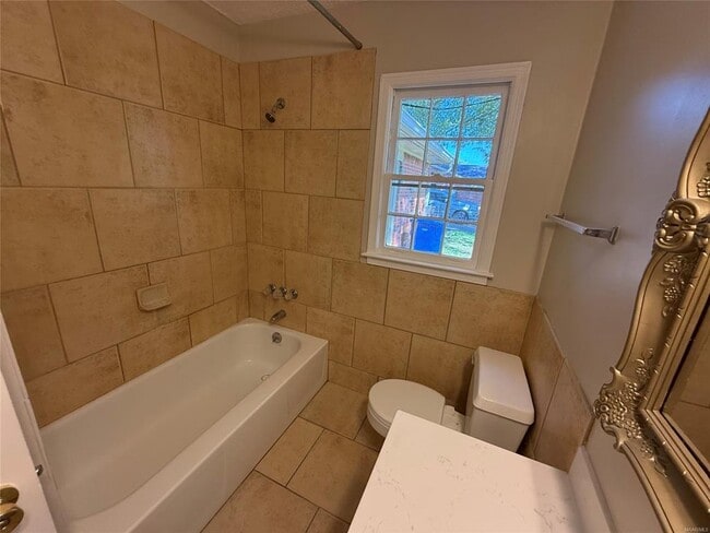 Building Photo - 113 Lori St