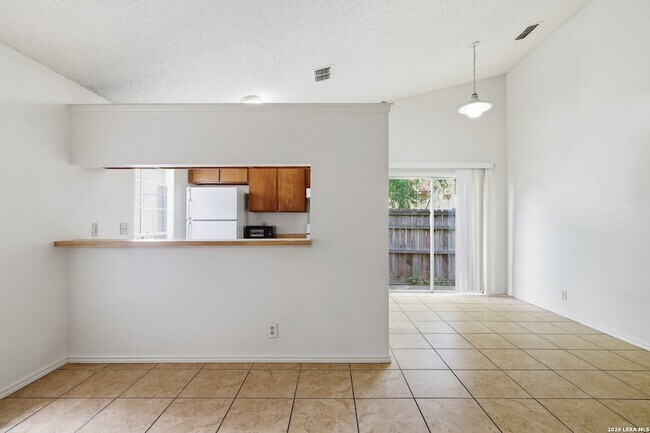 Building Photo - 8918 Fall River Dr