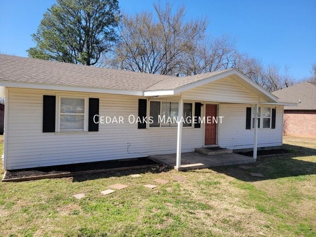 Primary Photo - 314 S Neal-