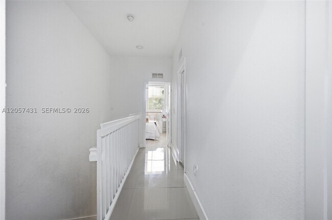 Building Photo - 14030 SW 49th St