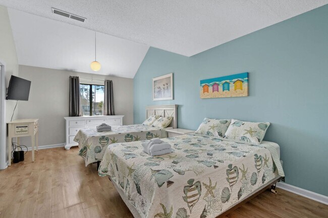 Building Photo - *** Golf Colony Surfside (Clean and Updated Fully Furnished, Medium Term Rental)***