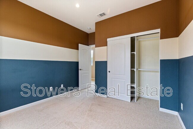 Building Photo - 2512 Piccadilly Cir