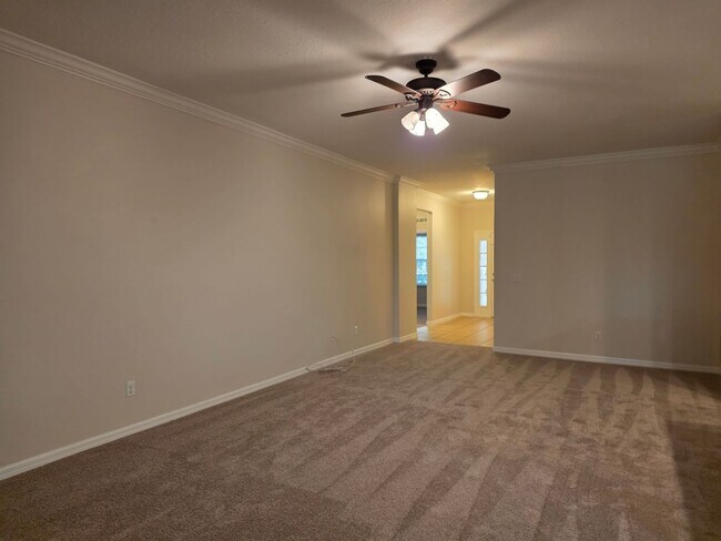 Building Photo - Three Bedroom Home at Lake Pleasant Cove in Apopka