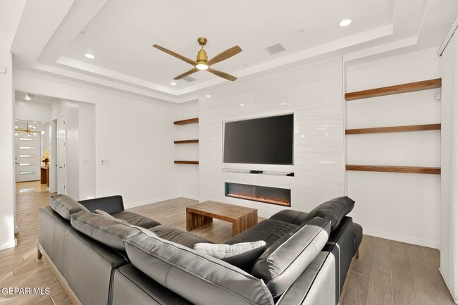 Building Photo - 905 Witton Pl