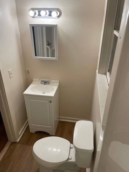 Bathroom - 1158 Forest Ave