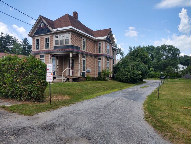 Primary Photo - 11 Grand St