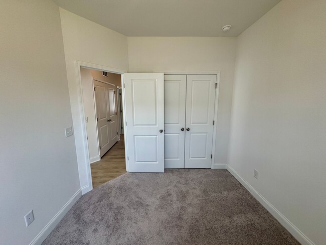 Building Photo - Beautiful New Construction, Three Story To...